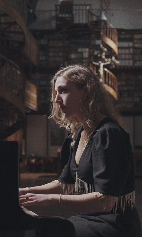 Eline Marlene – Amy Beach’s Dreaming approaches three million streams across platforms